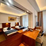 Exclusive Hotel