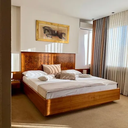 Hotel Exclusive