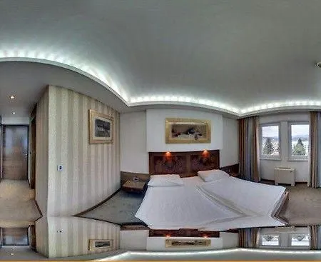 Exclusive Hotel